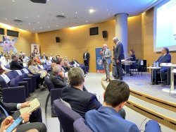 De la « satisfaction » mais aussi du « découragement » pour l'industrie azuréenne