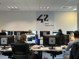 42 Nice et Pôle emploi signent un partenariat pour un numérique plus inclusif
