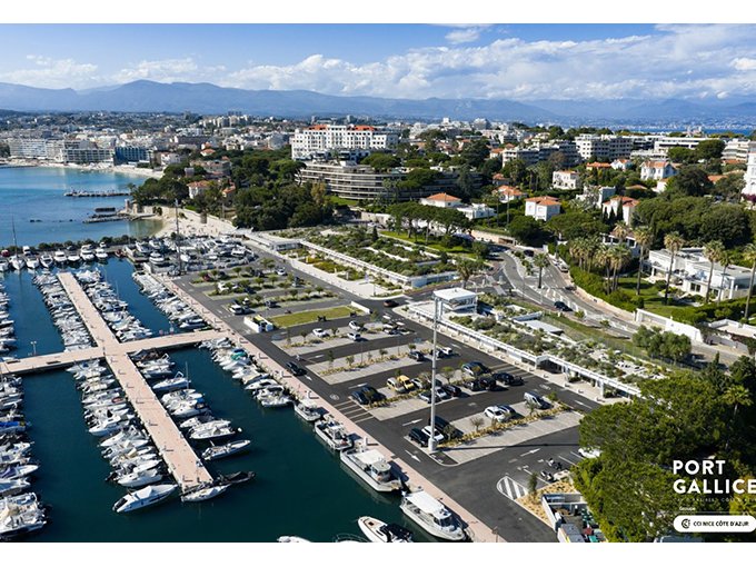 À Antibes, le Port Gallic