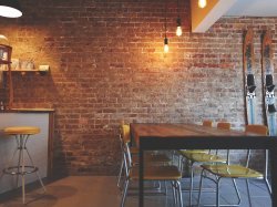 Aides renforcées pour les hôtels, cafés et restaurants en décembre