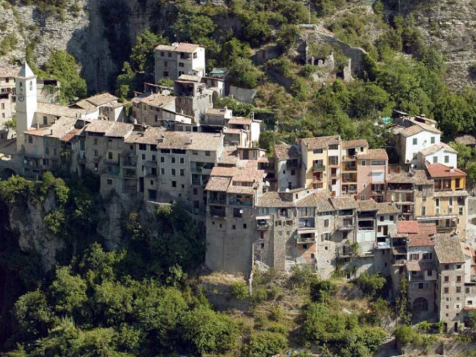 TOUET SUR VAR : 66 000 €