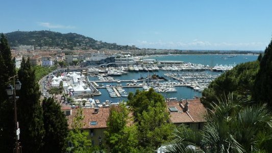 La Mairie de Cannes obtient la 1e ?re distinction du label « Ville Eco-propre »