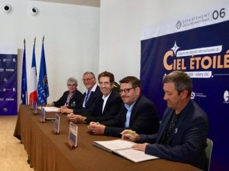 La réserve de ciel étoilé Alpes Azur Mercantour s'étend à l'ensemble du parc national