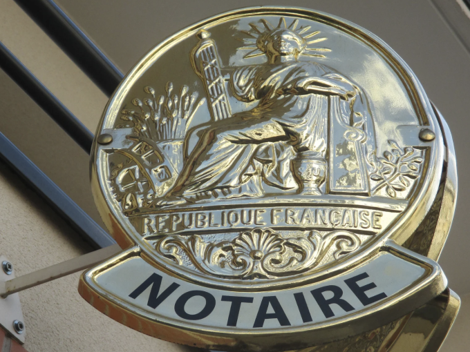 Notaires, commissaires de