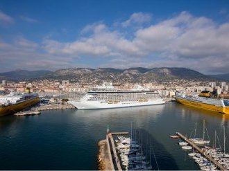 Électrification des navires à quai sur le port de Toulon