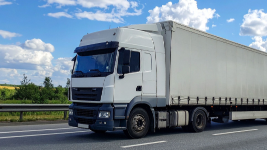 FRÉJUS : Autoroute A8 – Fin de la manifestation des transporteurs, le trafic est rétabli