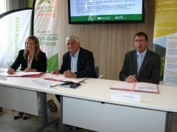 La Provence Verte renouvelle ses partenariats avec la Chambre d'Agriculture et la SAFER