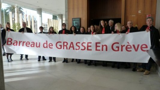Nouvelle mobilisation des avocats grassois ce matin au palais