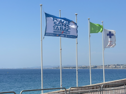 100% des plages publiques niçoises labelisées « Plage sans tabac » à l'été 2024