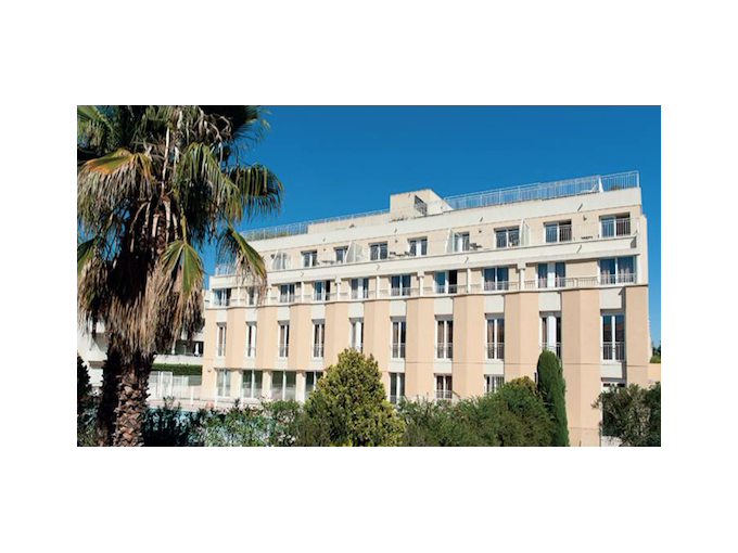 Villeneuve Loubet : (…)