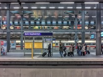 Tourisme : les arrivées de touristes internationaux pourraient baisser de 20 % à 30 % en 2020 selon l'OMT