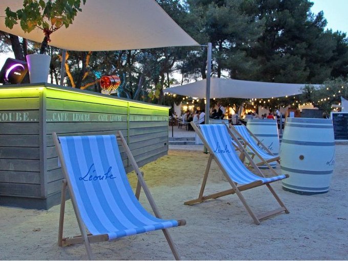 A Bormes-les-Mimosas, (…)