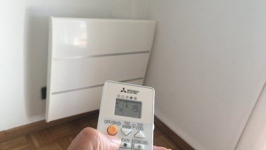 La réglementation prévoit des températures maximales dans les bâtiments de travail