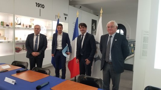 Parfums et tourisme : Grasse et Cannes veulent davantage de soutien pour les entreprises