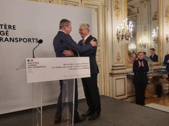 Louis Nègre a été élevé au rang d'Officier dans l'Ordre de la Légion d'honneur