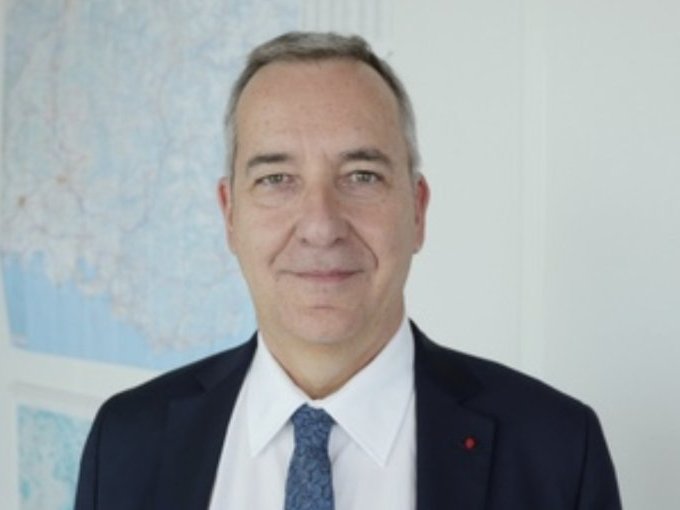 Denis Robin, nouveau (…)