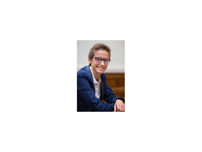 Justine Lipuma, 1er (…)