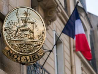 Le notariat français mise sur Mistral et Scaleway pour déployer l'IA en toute confiance