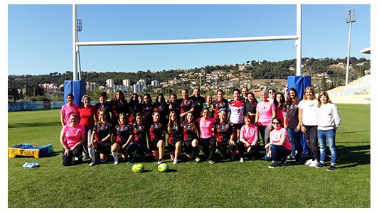 Les Elles d'Azur de la Caisse d'Epargne offrent deux chèques de 500 euros à deux clubs de rugby féminin de Nice et Six-Fours