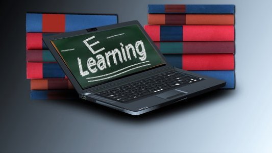 Covid-19 : Exellia Business School Cannes enrichit son offre de formations en e-learning !