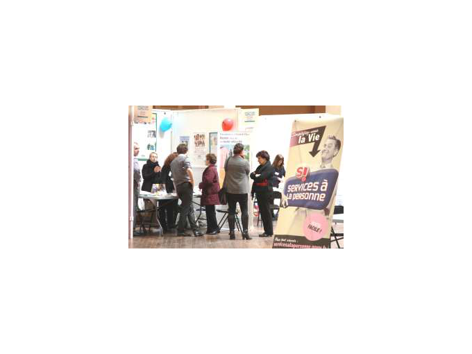 MENTON - Salon des Servic