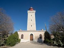 Top 10 des incontournables de l'été sur la Côte d'Azur pour les azuréens : le phare de la Garoupe