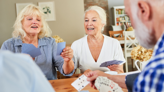 À Nice, des « pauses fraîcheur » proposées aux seniors tout l'été