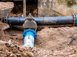 Mandelieu-La Napoule modernise ses canalisations pour préserver la ressource en eau