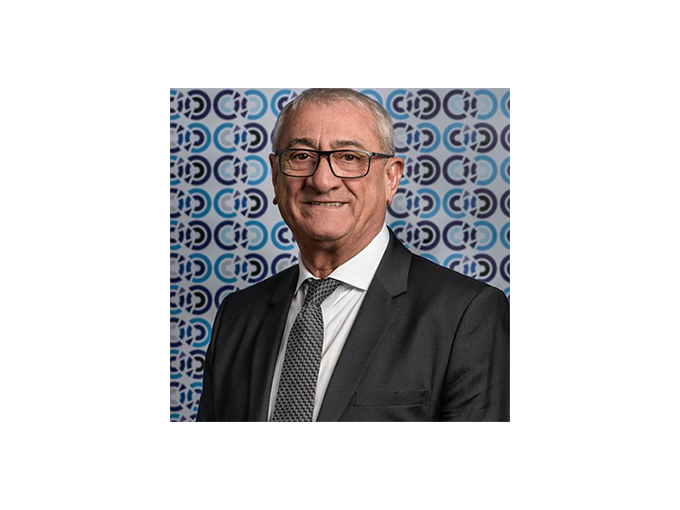 Roland Gomez prend le (…)