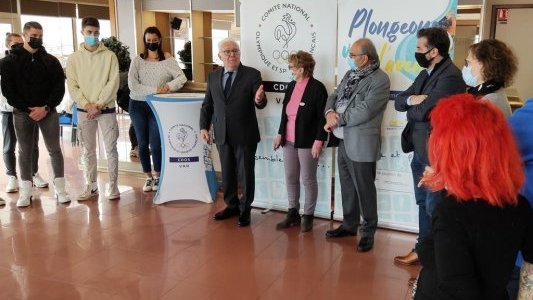 A Hyères, avec le CDOS et la Mission locale, les jeunes plongent vers leur avenir !