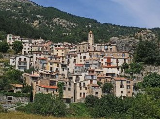 Trafic de stupéfiants et dérives sectaires : trois personnes mises en examen à Toudon