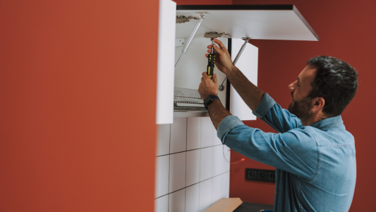 Des artisans de confiance pour les seniors à Nice