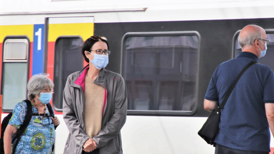 Masque dans les A-M : l'arrêté préfectoral précise où il doit être encore porté
