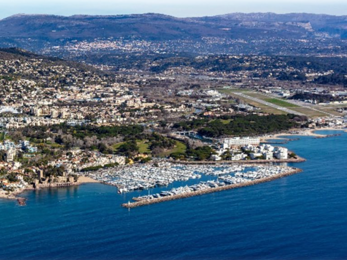 Mandelieu-La Napoule (…)