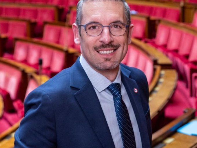 Après le cambriolage (…)