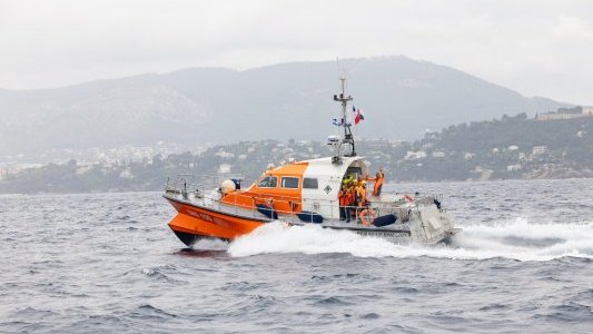 En région Sud, les CROSS, gardiens de la sécurité en mer