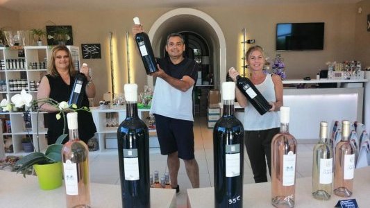 A La Cave des Vignerons Londais, dégustation et balades côtières