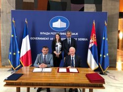 Accord de coopération technologique entre les notariats de la France et de la République de Serbie