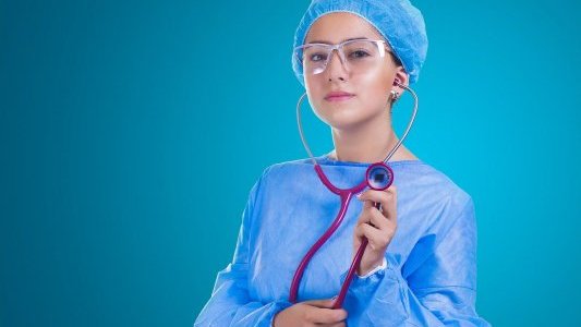 La startup sophipolitaine Whoog fusionne avec medGo pour répondre aux défis RH de l'hôpital de demain