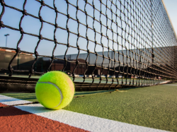 Sigale : avis de marché pour les travaux d'aménagement du terrain de tennis
