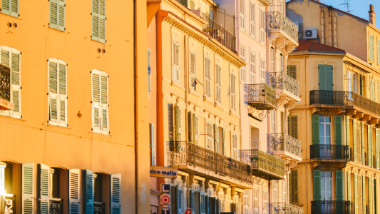 Cannes renforce son action pour le logement social dans le quartier République 