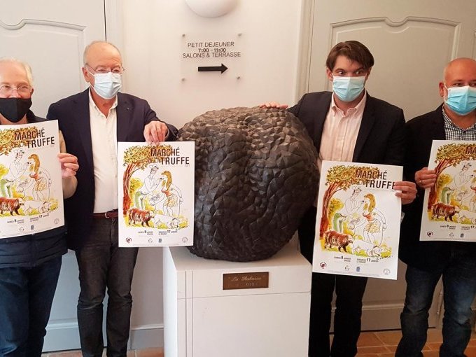 Saison des Truffes : (…)