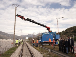 La dépose des derniers supports le long de la plaine du Var est terminée
