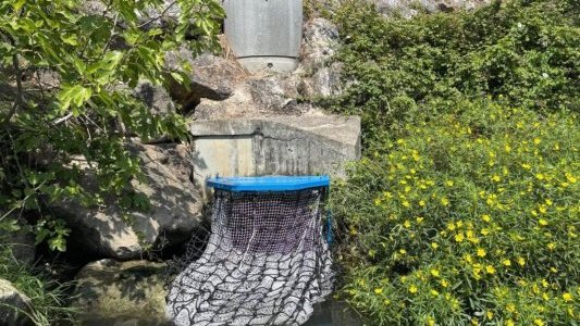 À Mandelieu, les filets anti-déchets complétés d'un système de capteurs et de caméras 