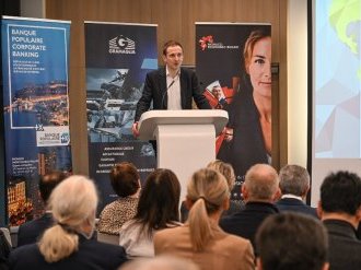 Jean-Christophe Caffet analyse les fragiles équilibres de l'économie mondiale devant les adhérents du MEB