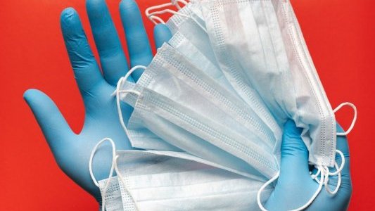 Masques, gel, gants : comment la CCI facilite l'approvisionnement des entreprises azuréennes