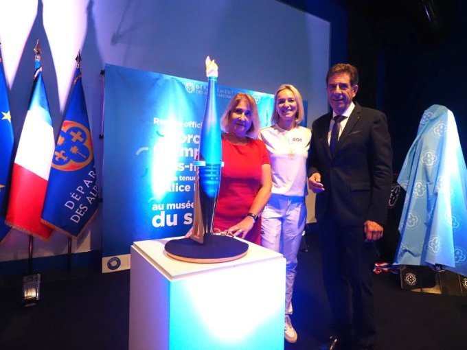 La torche olympique (…)