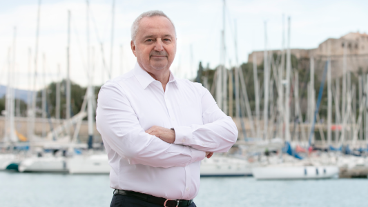 Jean-Pierre Savarino n'oublie rien mais se projette vers l'avenir