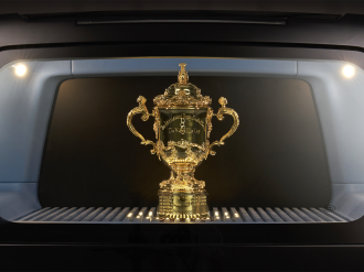 Le Trophée de la Coupe du Monde de Rugby à découvrir demain devant le Palais des Festivals et des Congrès