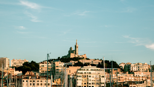Juliette Méadel, ministre déléguée chargée de la Ville en déplacement à Martigues et Marseille : engagement réaffirmé pour les quartiers prioritaires